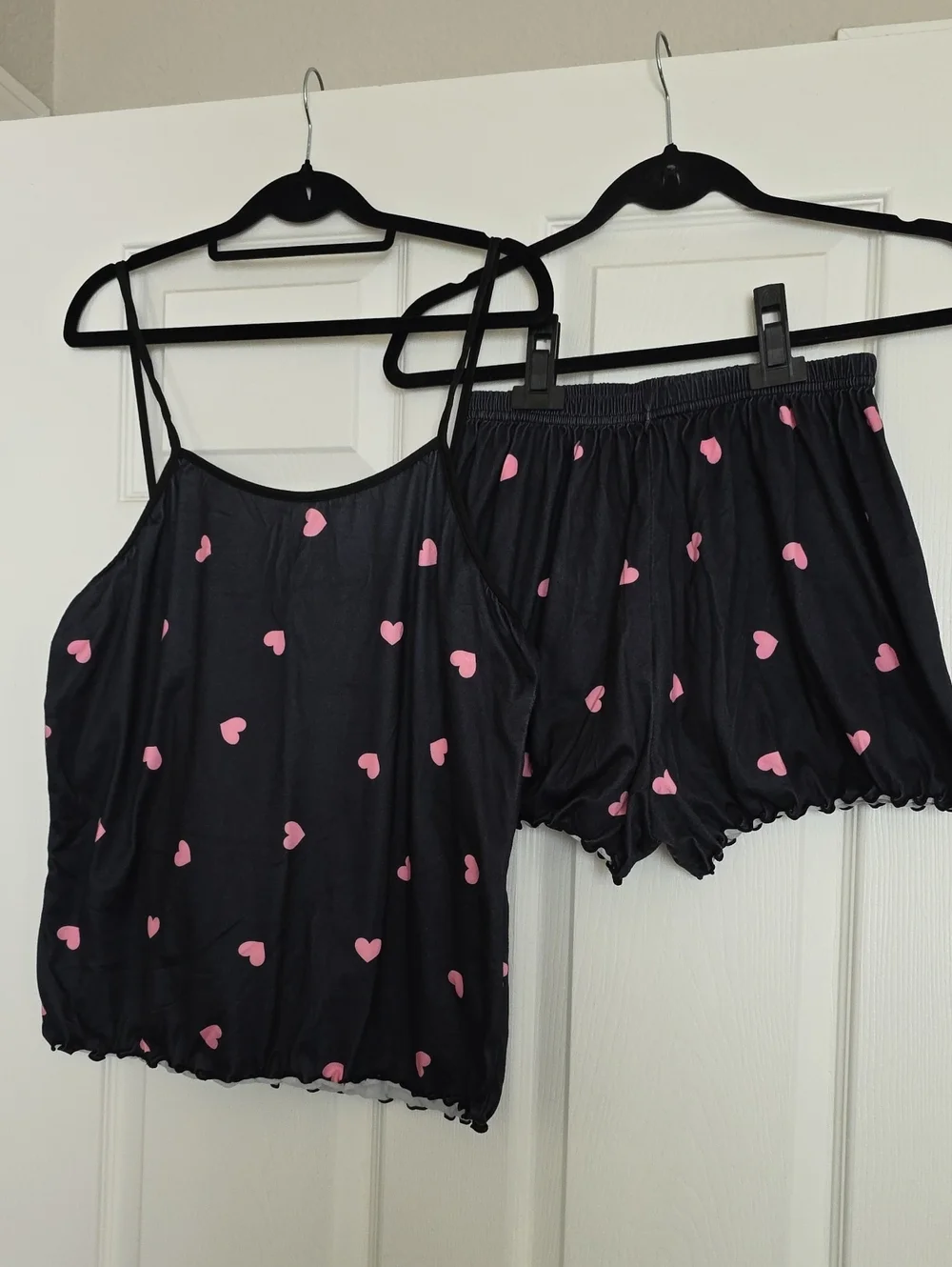 Women’s Black & Pink Heart Satin Sleep Set